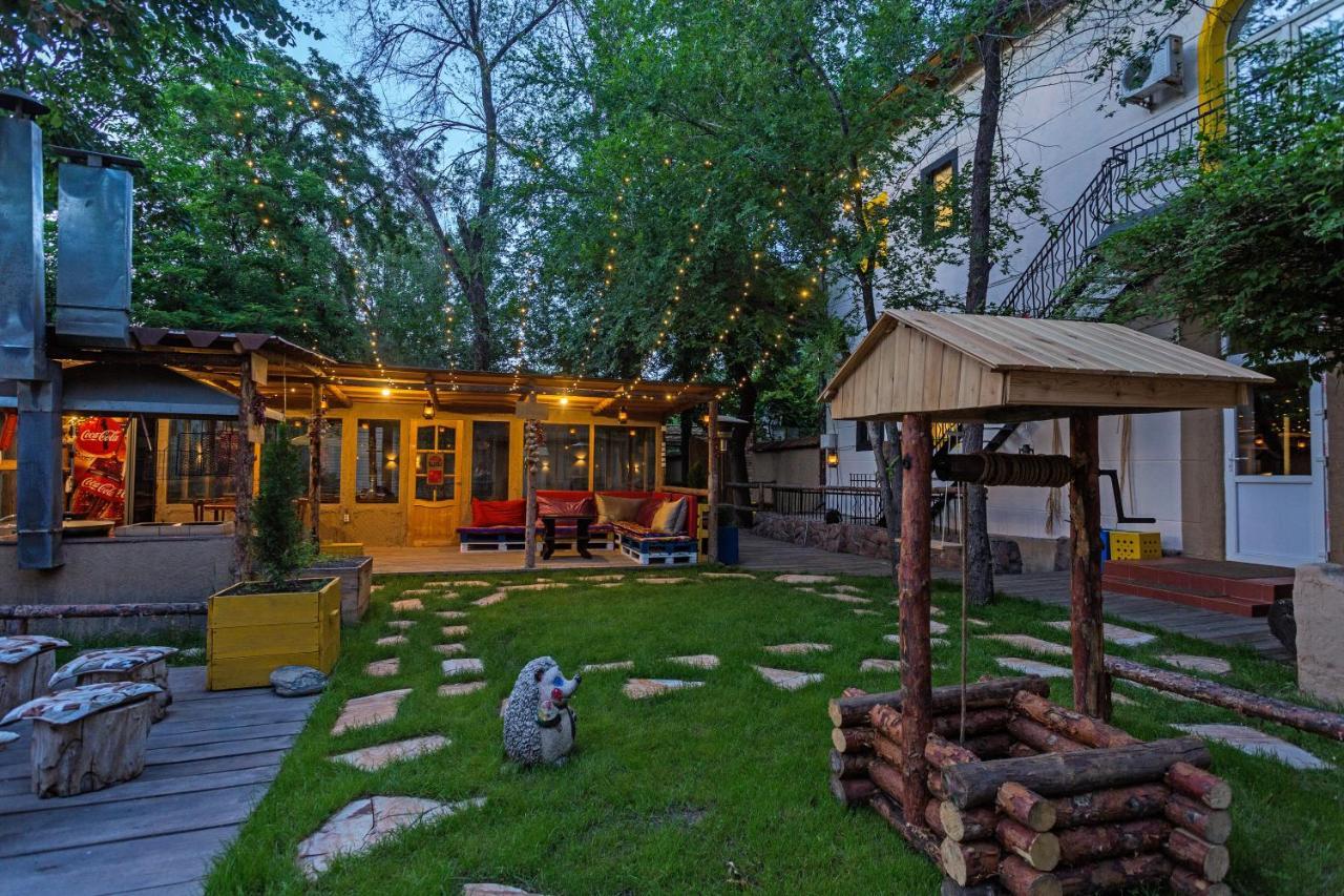 Hostel Koisha Biškek Exteriér fotografie