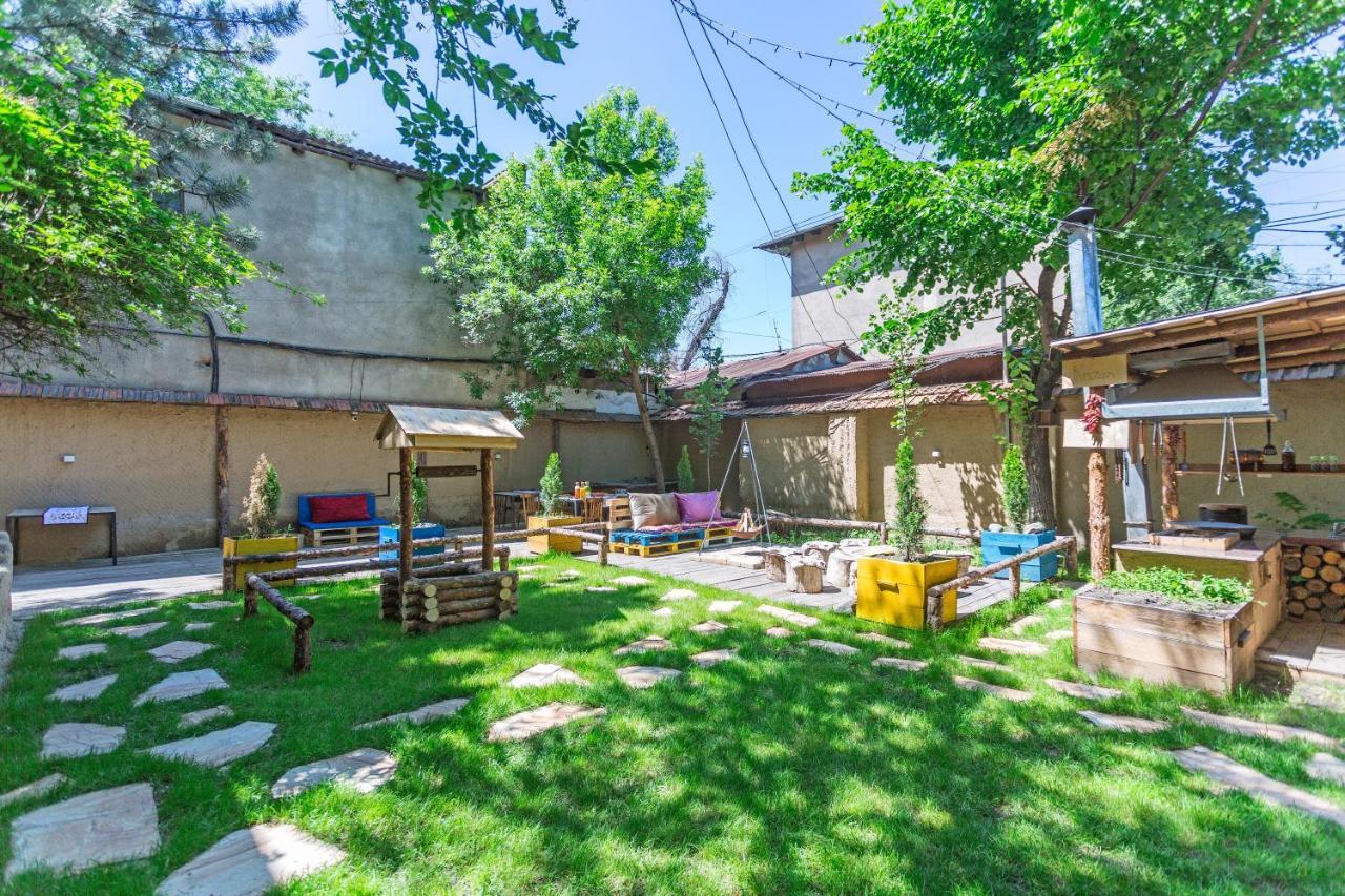 Hostel Koisha Biškek Exteriér fotografie